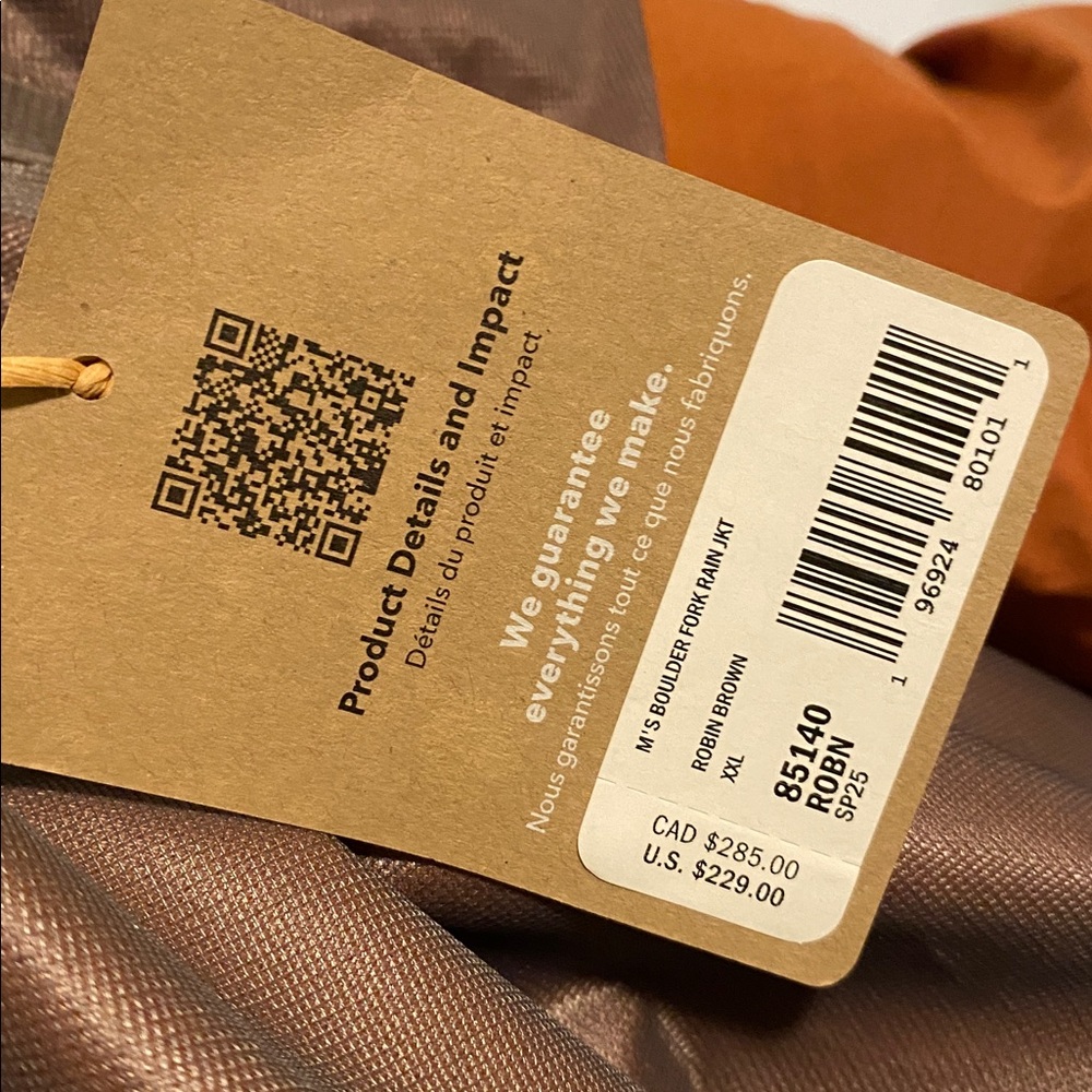 Patagonia Men's Rust Raincoat - Picture 5 of 6